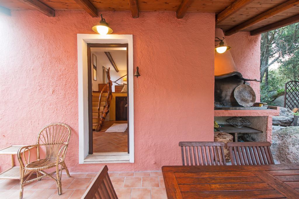 Casa Vacanze San Pantaleo Villa Exterior foto