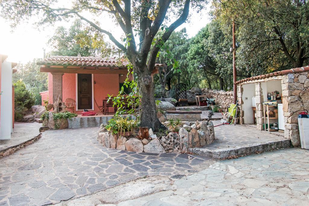 Casa Vacanze San Pantaleo Villa Exterior foto